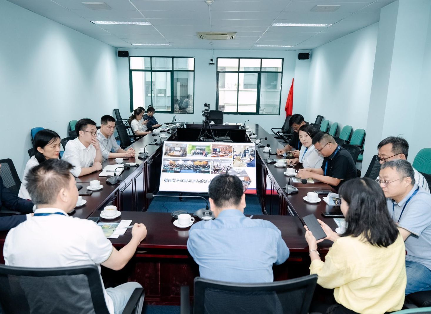 A working session at Vietnam Trade Promotion Agency (VIETRADE), Ministry of Industry and Trade, Vietnam